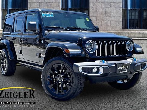 Used 2024 Jeep Wrangler Unlimited Sahara AWD/4WD image 1