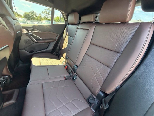 Used 2025 BMW X2 M35i AWD/4WD image 30