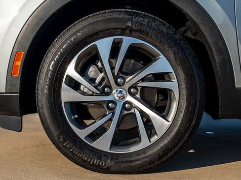 Certified 2023 Buick Envision Essence image 6