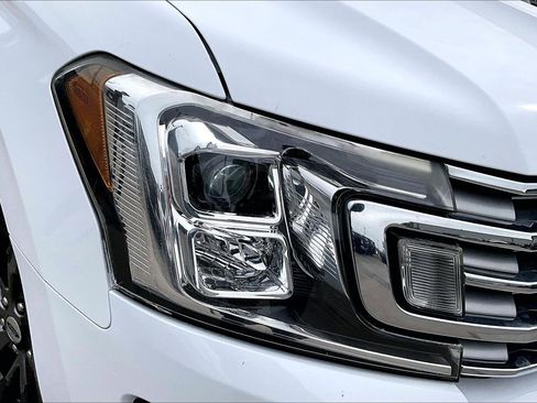 Used 2019 Ford Expedition Max Limited RWD image 28