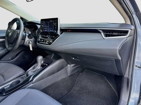 Used 2020 Toyota Corolla LE FWD image 26