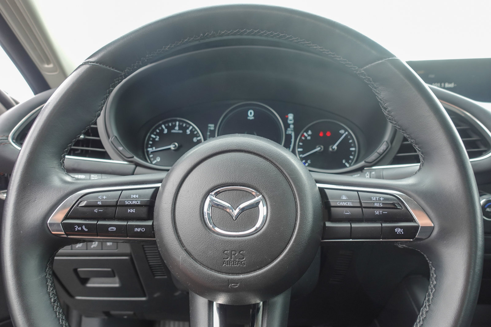Certified 2025 MAZDA MAZDA3 s FWD image 19