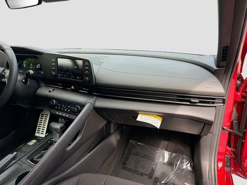 Certified 2026 Hyundai Elantra Sport FWD image 26