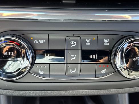 New 2026 Buick Envista Sport Touring w/ Convenience I Package FWD image 21