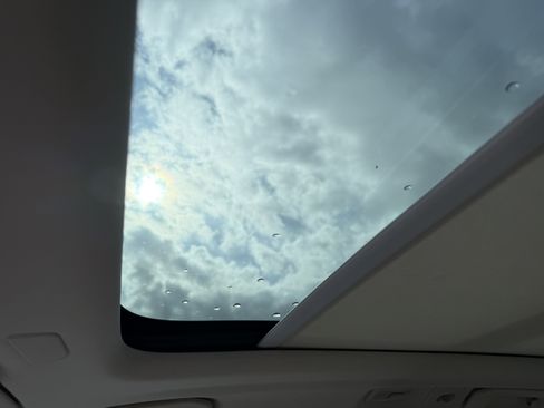 Certified 2023 Volvo XC60 T8 Ultimate image 22