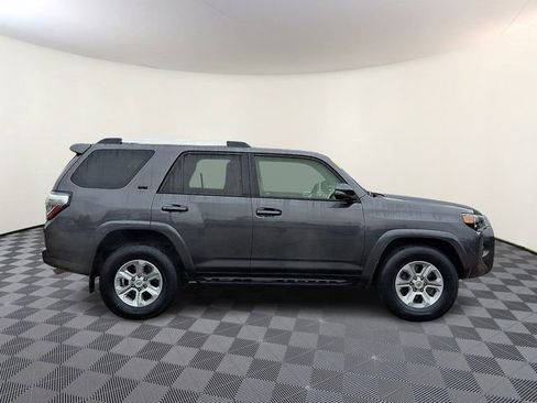 Used 2019 Toyota 4Runner SR5 Premium image 7