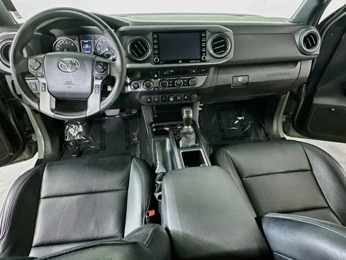 Used 2023 Toyota Tacoma TRD Off-Road w/ TRD Premium Off Road Package AWD/4WD image 16