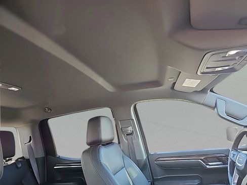 Used 2024 GMC Sierra 1500 SLT image 38