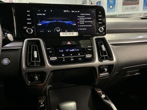 Used 2023 Kia Sorento S w/ Panoramic Sunroof Package FWD image 22
