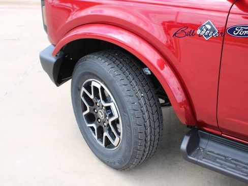 New 2026 Ford Bronco Outer Banks AWD/4WD image 5