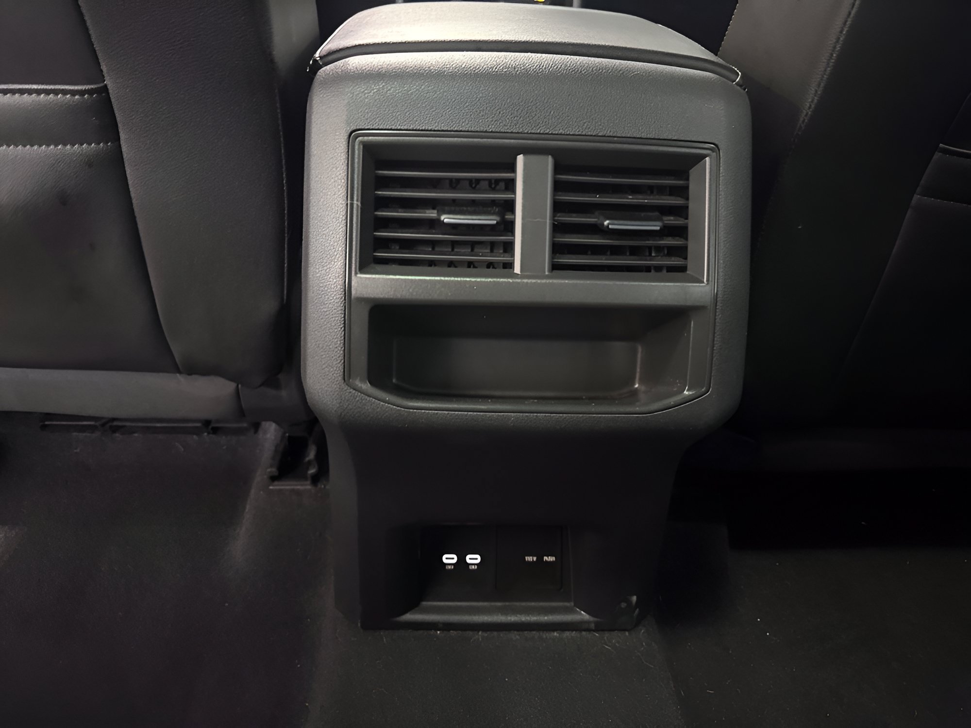Used 2022 Volkswagen Atlas Cross Sport SEL R-Line w/ Cross Sport MDO Package AWD/4WD image 20
