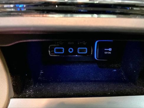 Used 2018 Jeep Grand Cherokee Overland AWD/4WD image 32