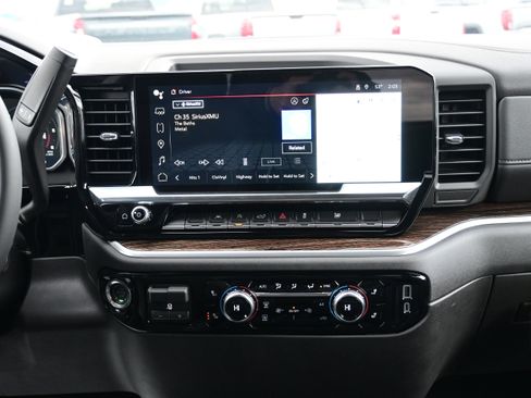 New 2026 GMC Sierra 1500 Elevation image 20