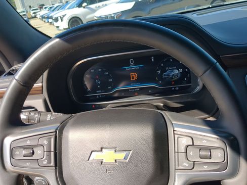 Used 2023 Chevrolet Tahoe Premier image 13