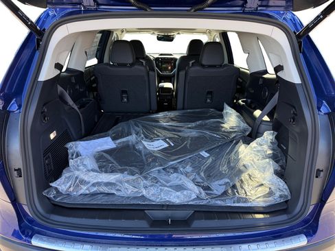 New 2026 Subaru Ascent Limited image 17