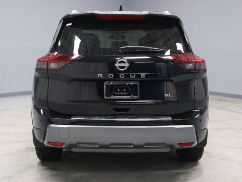 Certified 2024 Nissan Rogue SL w/ SL Premium Package image 10