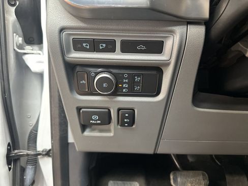 Used 2021 Ford F150 Lariat w/ Equipment Group 501A Mid image 21