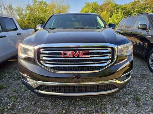 Used 2017 GMC Acadia SLT w/ LPO, Floor Liner Package AWD/4WD image 2