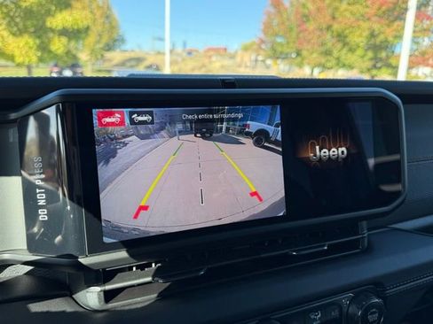 New 2025 Jeep Wrangler Unlimited Rubicon w/ Steel Bumper Group image 17