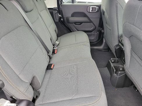New 2025 Jeep Wrangler Unlimited Sahara AWD/4WD image 17