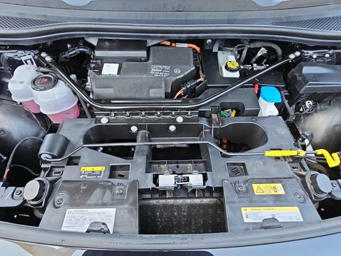 Certified 2023 Volkswagen ID.4 Pro RWD image 30