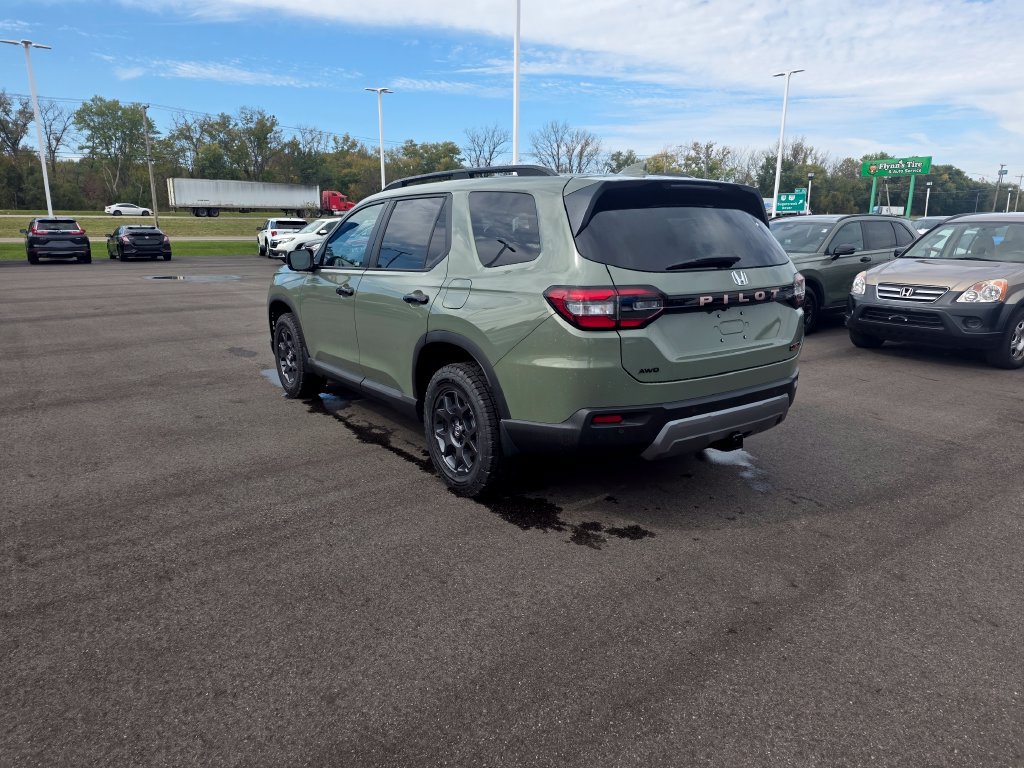 New 2026 Honda Pilot TrailSport image 5