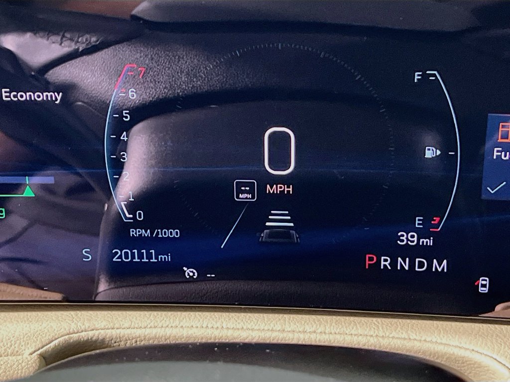 Used 2024 Cadillac XT4 Premium Luxury w/ Technology Package FWD image 19