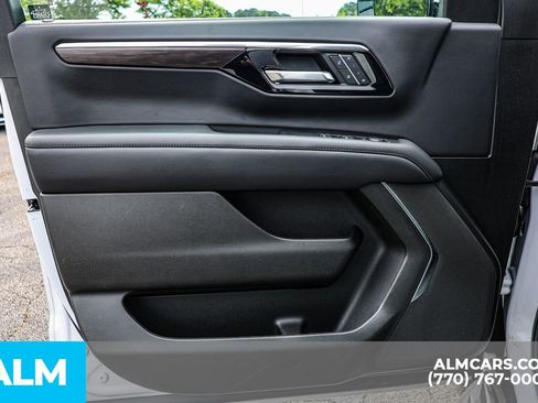 Used 2025 Chevrolet Tahoe LT AWD/4WD image 45