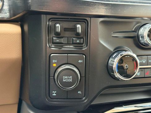 New 2026 Ford F350 Lariat w/ Chrome Package image 15