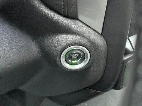 Used 2021 Chevrolet Silverado 1500 RST w/ Z71 Off-Road Package image 30