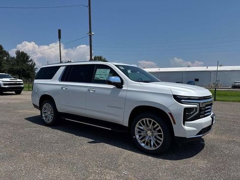 New 2025 Chevrolet Suburban Premier w/ Sun And Tow Package RWD image 6