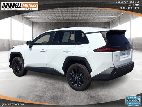 Used 2026 Toyota RAV4 XLE Premium FWD image 7