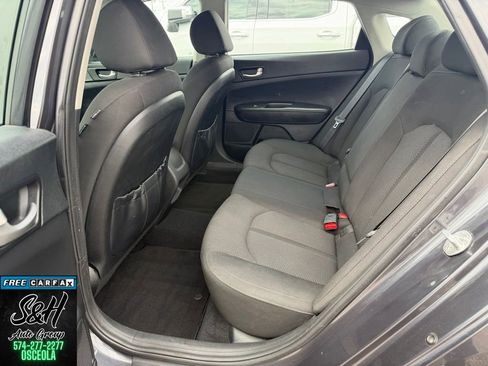 Used 2017 Kia Optima LX FWD image 5