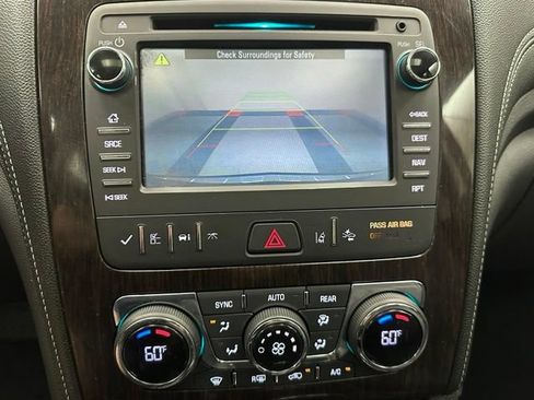 Used 2016 Chevrolet Traverse LTZ FWD image 8