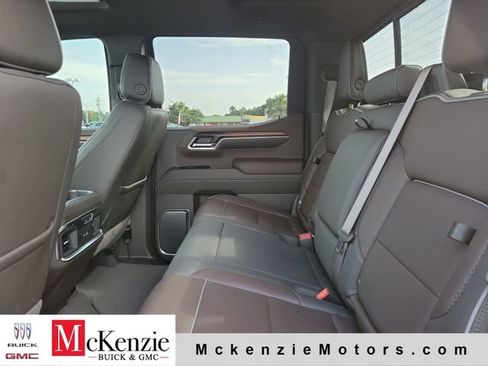 Used 2025 GMC Sierra 1500 Denali w/ Denali Reserve Package AWD/4WD image 19