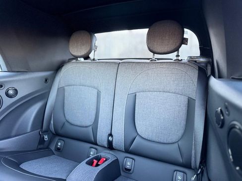 Used 2023 MINI Cooper S image 18