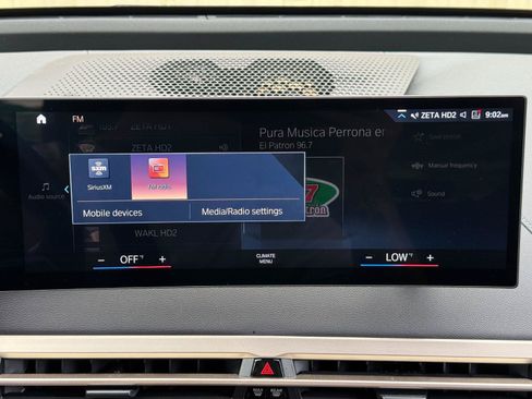 Used 2022 BMW iX xDrive50 w/ Sport Package AWD/4WD image 26