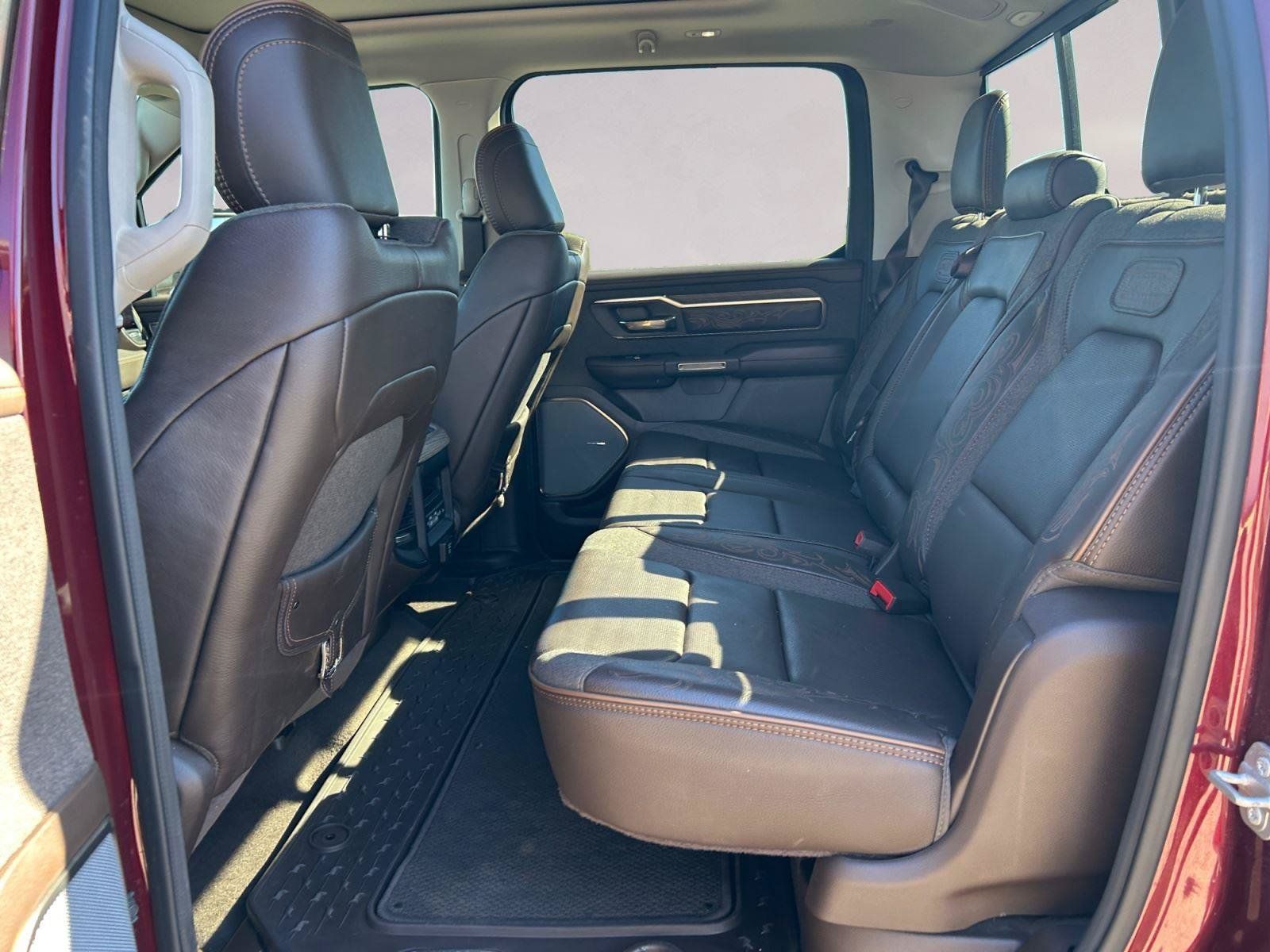 Used 2025 RAM 1500 Limited AWD/4WD image 13