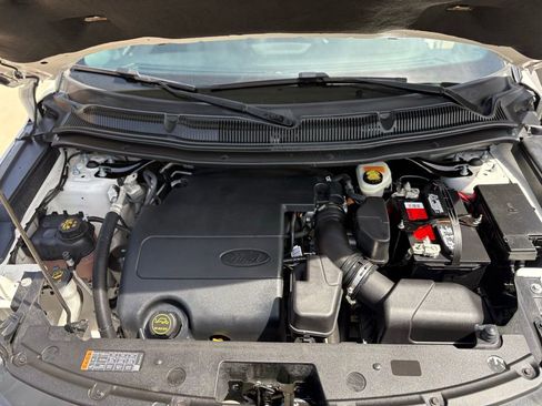 Used 2017 Ford Explorer XLT w/ Equipment Group 202A image 28