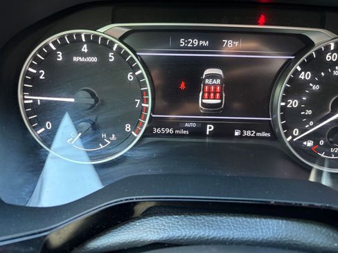 Used 2025 Nissan Pathfinder SV AWD/4WD image 43