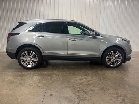 Used 2024 Cadillac XT5 Premium Luxury image 2