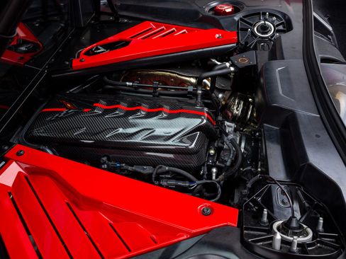Used 2023 Chevrolet Corvette Stingray Preferred Cpe w/ Z51 Performance Package RWD image 19