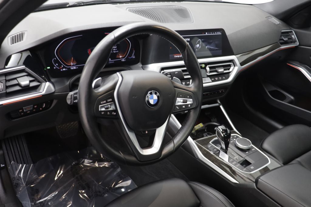 Used 2022 BMW 330i xDrive Sedan w/ Driving Assistance Package AWD/4WD image 6