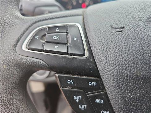 Used 2018 Ford Escape SE w/ SE Sync 3 Package image 18