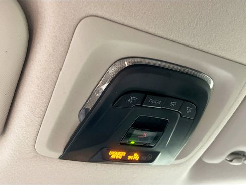 Used 2023 Toyota Corolla Cross L image 22