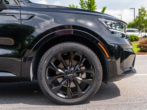 Used 2023 Kia Sorento SX FWD image 9