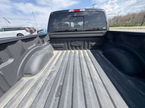 Used 2018 Ford F150 XLT w/ Equipment Group 302A Luxury image 15