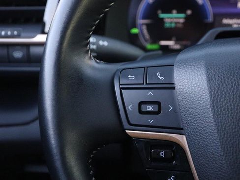 Used 2025 Toyota Crown Platinum image 13