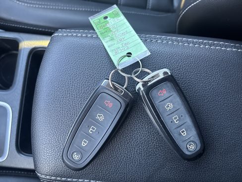 Used 2017 Ford Escape Titanium w/ Equipment Group 301A image 29