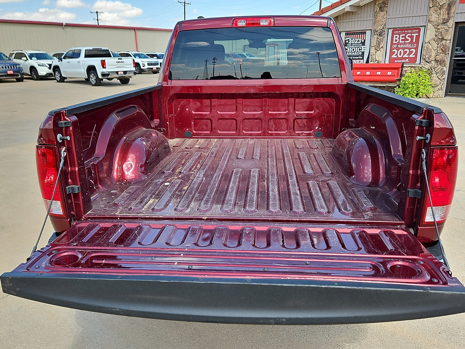 Used 2024 RAM 1500 Classic SLT AWD/4WD image 7